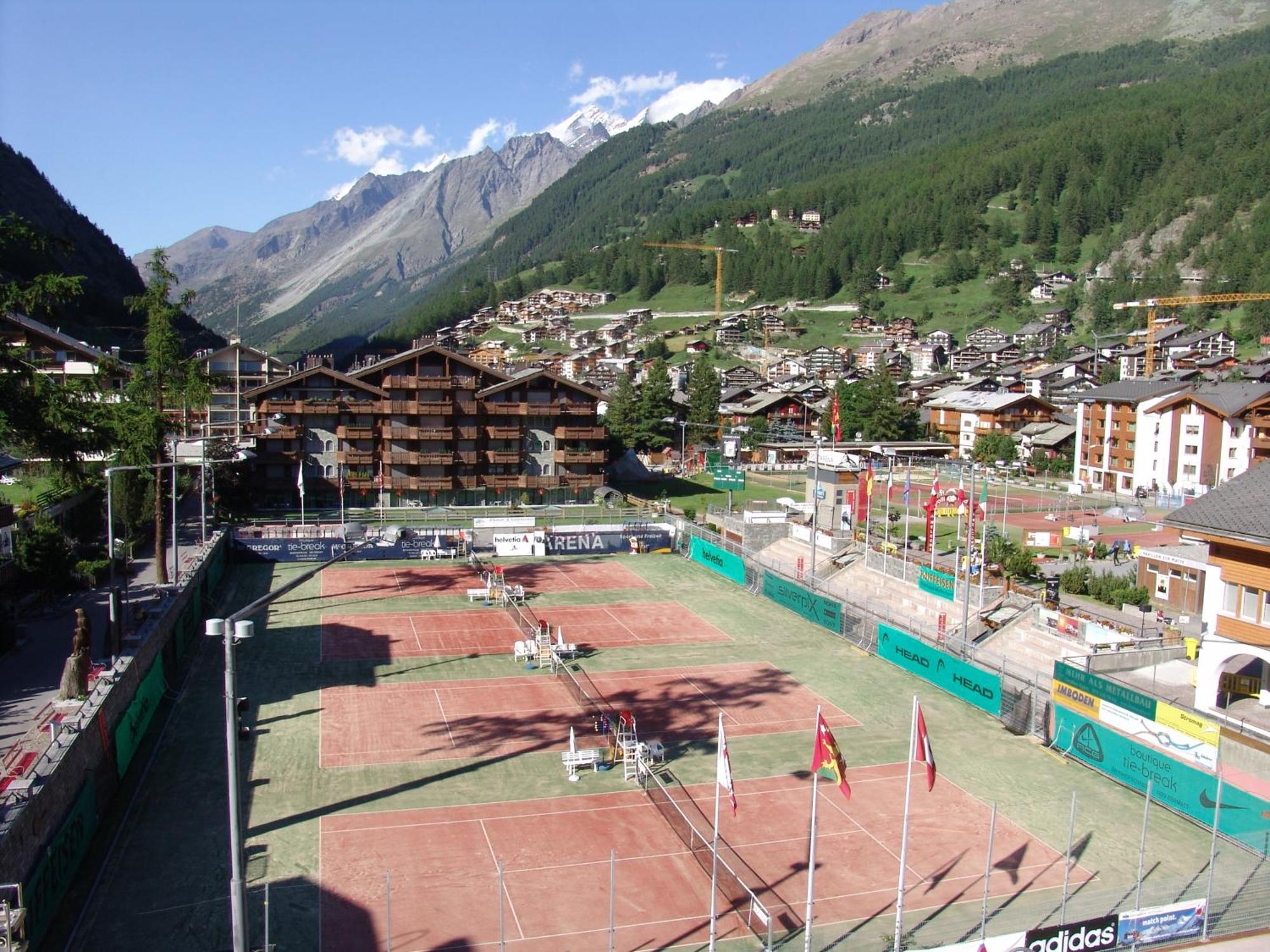 Backstage Hotel Serviced Apartments Zermatt Exterior photo